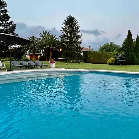Villa Autentico Lujo, Stylish Host Cantabria. Camargo