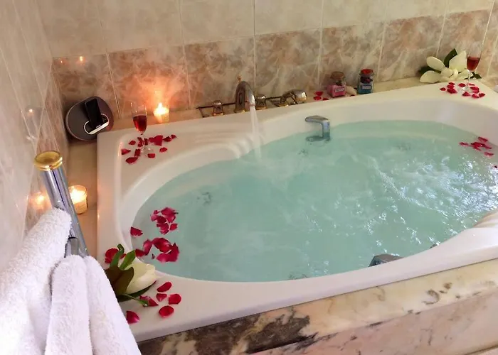 Willa Autentico Lujo, Stylish Host Cantabria. Camargo