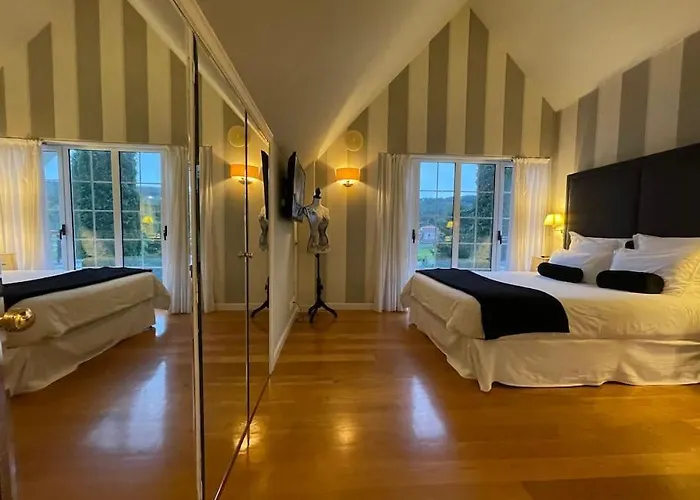 Willa Autentico Lujo, Stylish Host Cantabria. Camargo