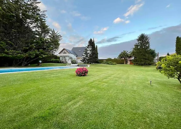 Autentico Lujo, Stylish Host Cantabria. Willa Camargo