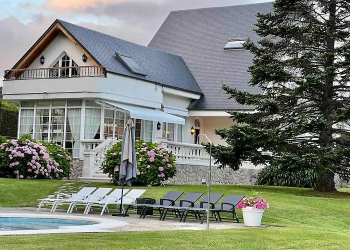 Autentico Lujo, Stylish Host Cantabria.