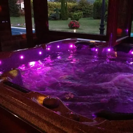 Villa Autentico Lujo, Stylish Host Cantabria. *