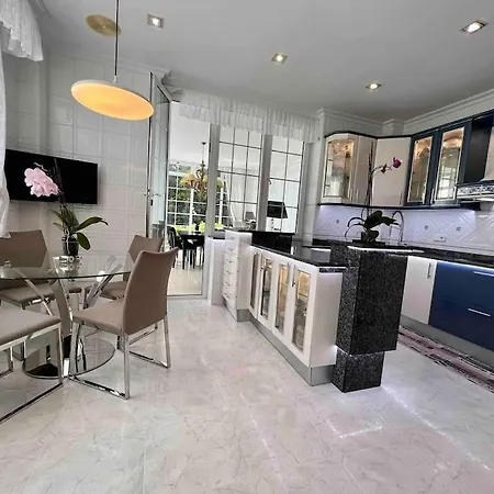 Autentico Lujo, Stylish Host Cantabria.