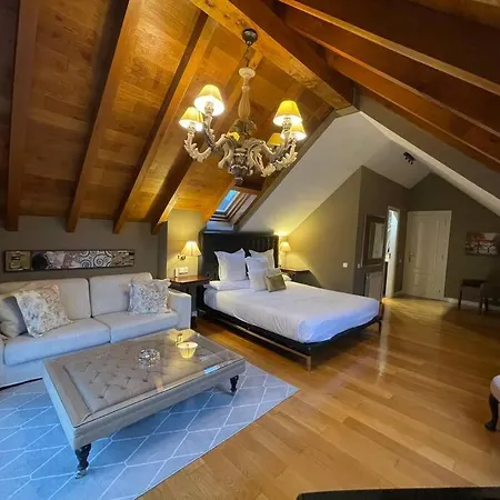 Autentico Lujo, Stylish Host Cantabria. * Camargo