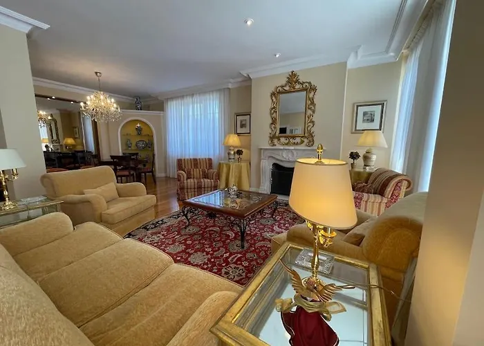 Autentico Lujo, Stylish Host Cantabria. Villa