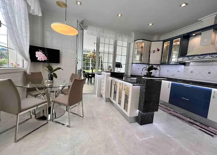 Autentico Lujo, Stylish Host Cantabria.