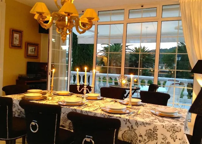 Autentico Lujo, Stylish Host Cantabria. Villa Camargo