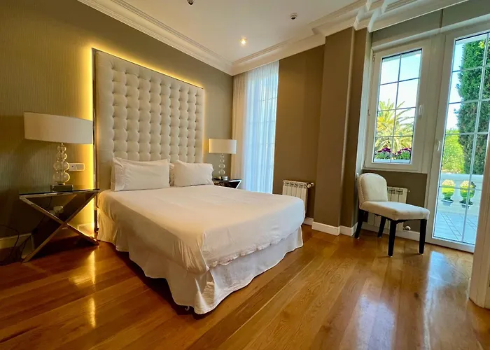 Villa Autentico Lujo, Stylish Host Cantabria. *